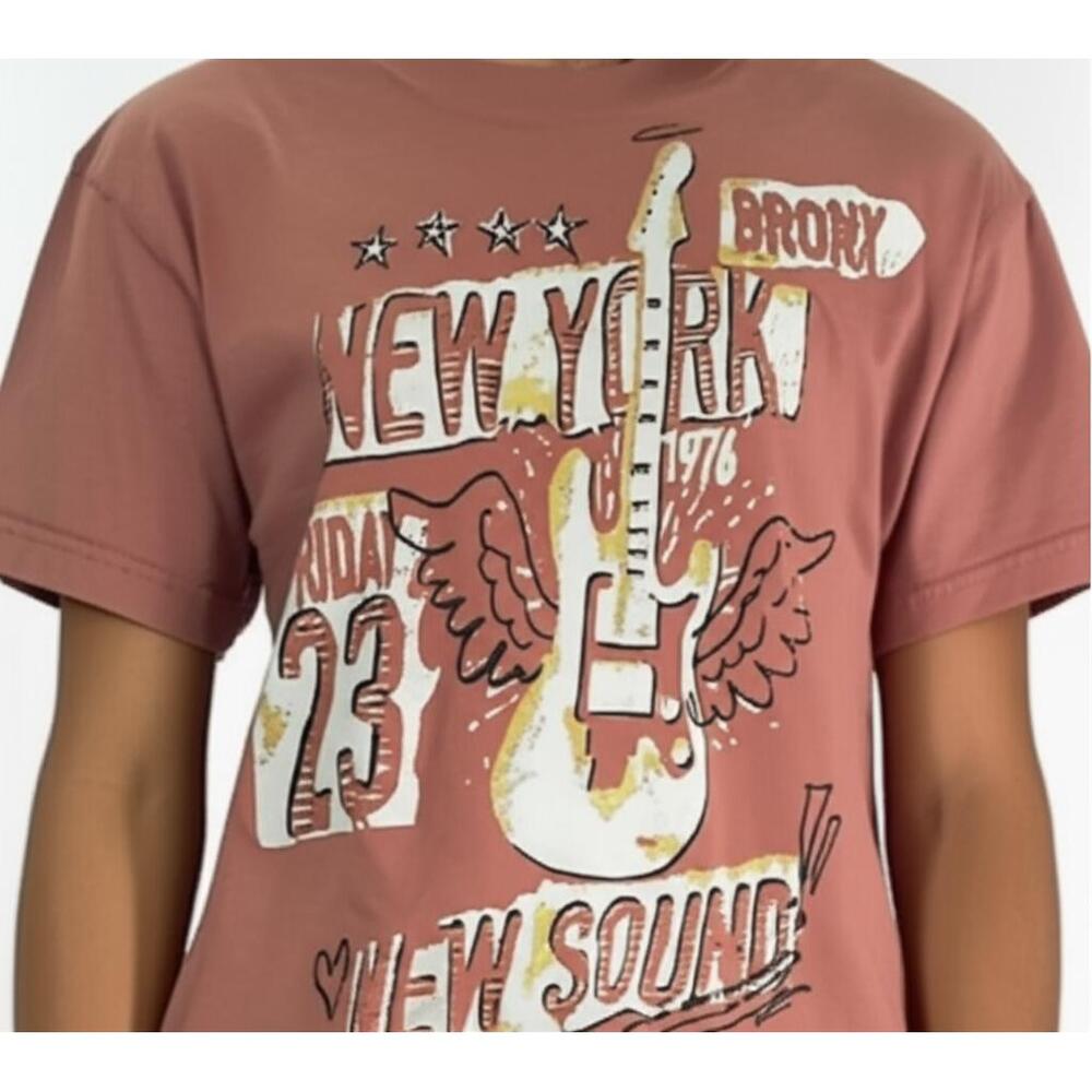 Goodie two Sleeves T-Shirt Cropped S Rust Red Vintage Winged Guitar Rock Music